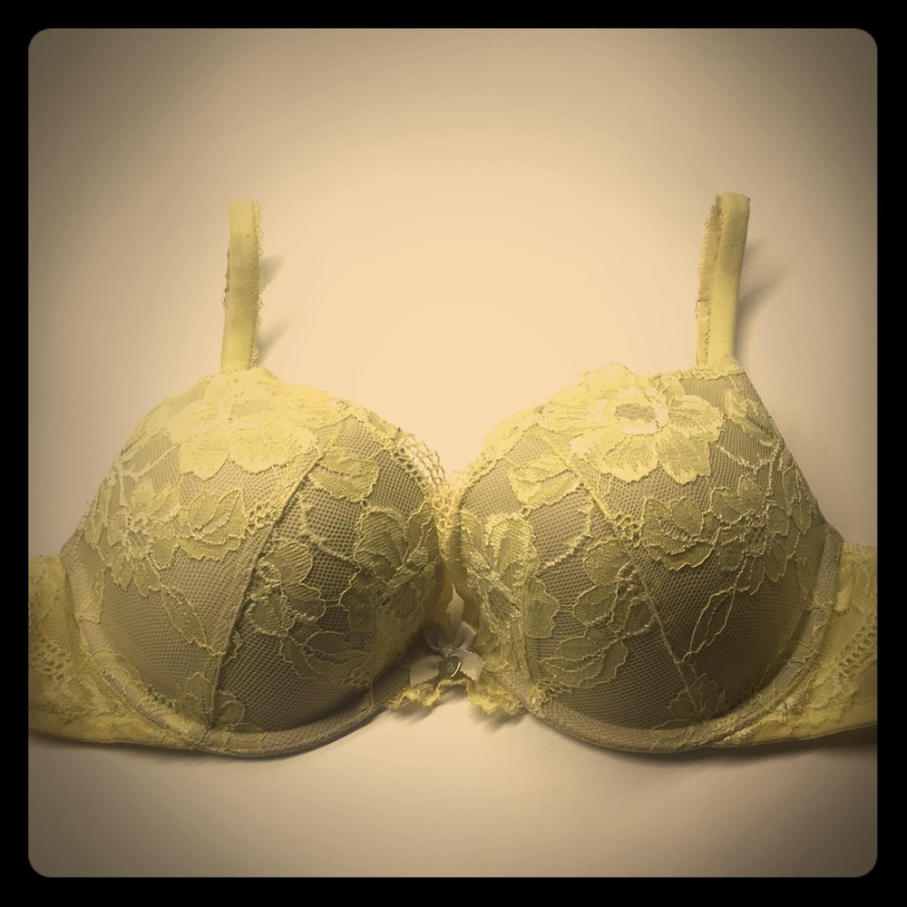 💗 VS Body By Victoria Yellow Push Up Bra 💗